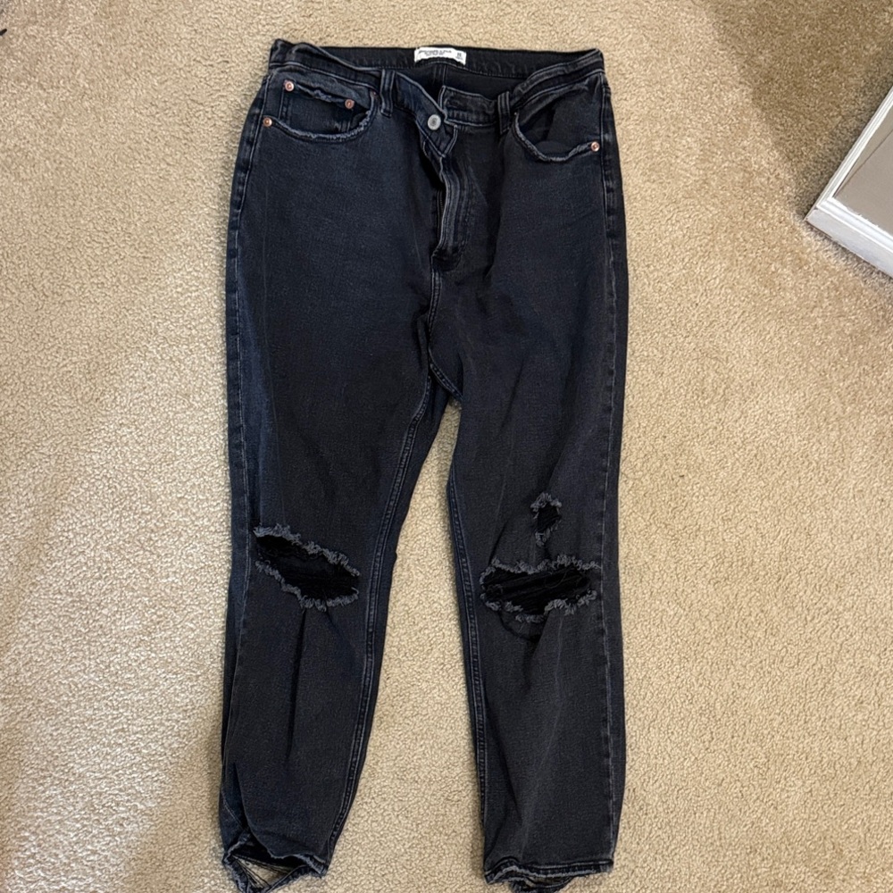 Abercrombie & Fitch Black Ripped Ankle Jeans
